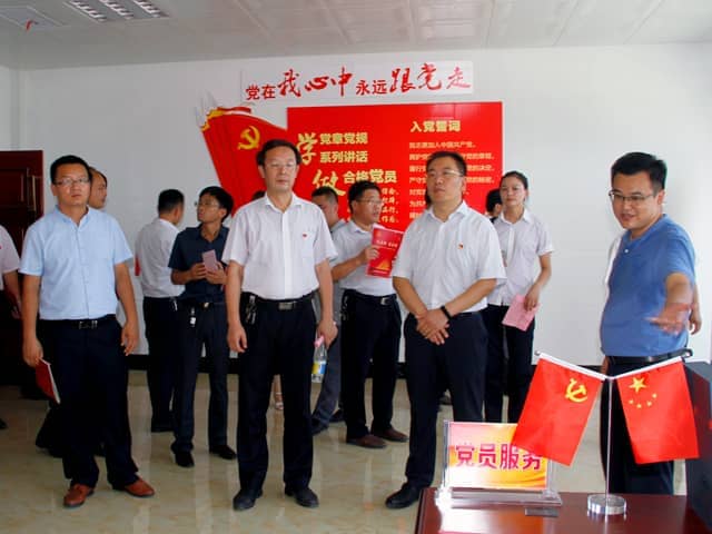 梁山縣委常委、組織部部長(zhǎng)王建一行蒞臨天意機(jī)械調(diào)研